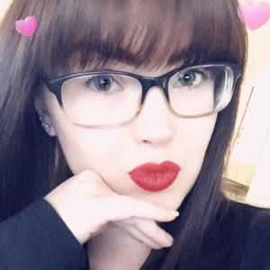 Meet your Posher, Chrystyne